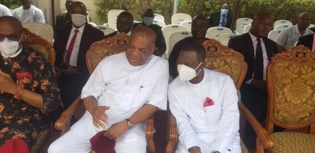 Sen Orji Kalu attends memorial Service of Late Ifeoma Ekekwe,  to build Chapel for  Catholic Church in Umuchu 