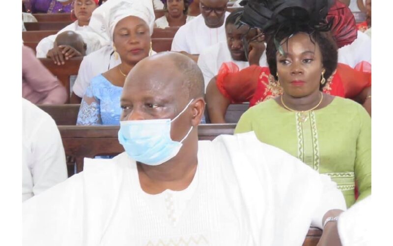 2023: Former Kano Governor, Kwankwaso attends Church Service to prove he is not a religious bigot.