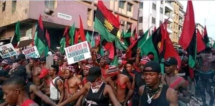 JUST IN: Sporadic Gunshots As  ‘Security Agents’ Set Ablaze Family Home Of Suspected IPOB Leader In Imo