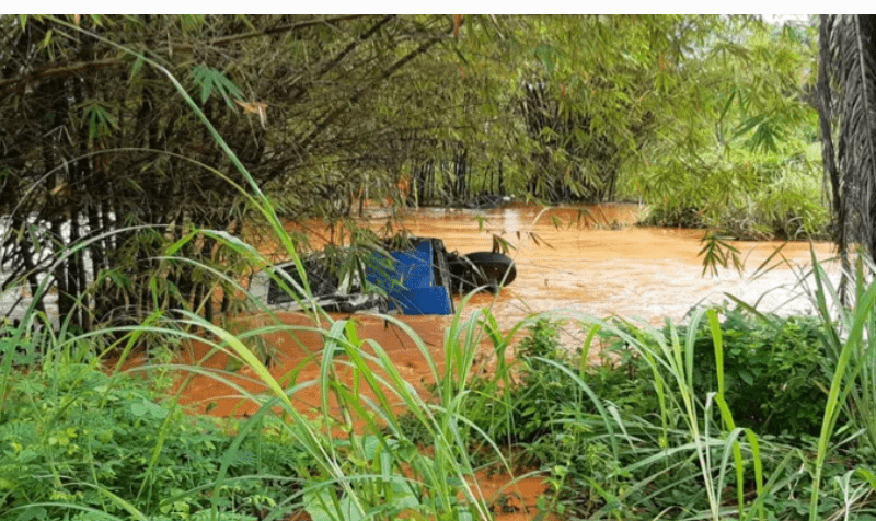 SAD!!! Tears as Owena River claims lives as 18 seater bus loses control