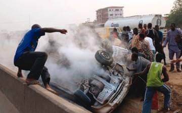 So SAD!!! Tears As 14 Passengers Burnt To Death As Bus Explodes On Lagos-Ibadan Expressway