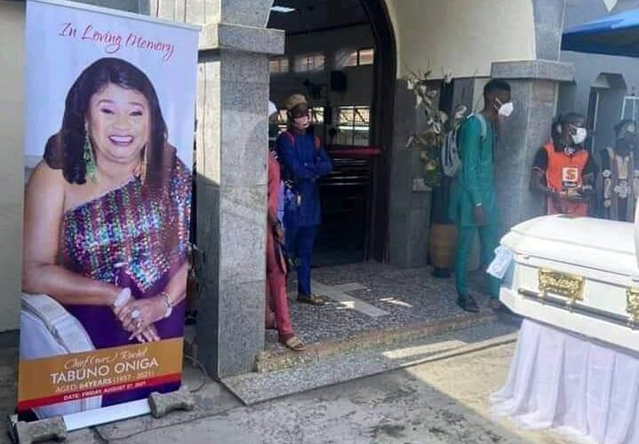 Tears as family, colleagues, fans pay tributes to Nollywood actress, Rachel Oniga at burial