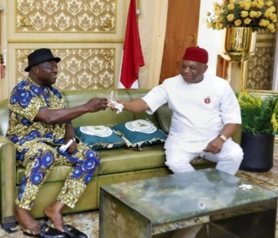 BREAKING: Orji Kalu in closed door meeting with Gov Ikpeazu