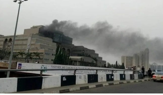 BREAKING: Ministry Of Finance Building On Fire In Abuja