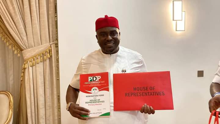 Arochukwu/Ohafia: Sam Anya picks PDP House of Representatives form (PHOTOS)