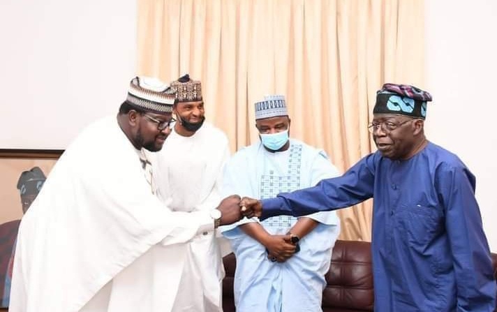 2023: Kebbi Business Mogul Signs ₦100m Cheque For Tinubu’s Presidential Form