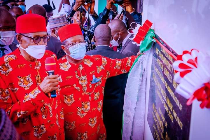 PHOTOS: ‘You’re An Engineer With Repute’: Buhari Hails Umahi’s Infrastructure Drive