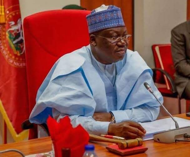 Three APC senators defect to PDP, NNPP