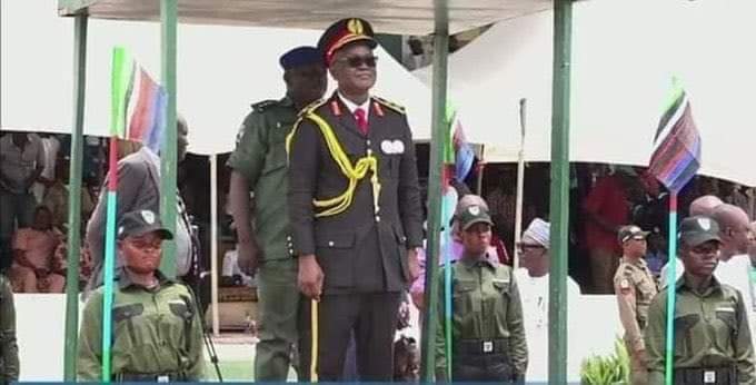 Ortom Unveils State Security Outfit To End Banditry, Herdsmen Attacks; Promises To Buy AK-47, Others (Photos)