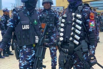 PHOTOS: Police deployed in Lagos ahead of Independence Day rallies 