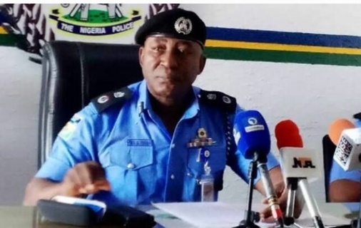 Police ‘rescue’ American woman who flew to Nigeria to meet Yahoo boy