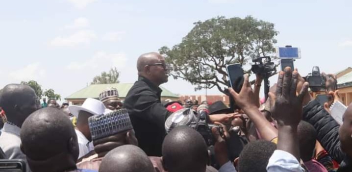 PHOTOS: Obi celebrates 62nd birthday in Plateau, donates food items to IDP camps