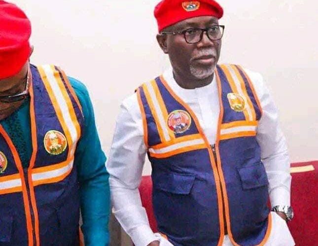 Guber election: Ondo gov Aiyedatiwa’s red beret insignia causes uproar (Photos)