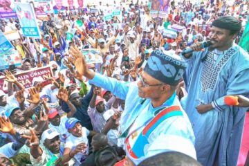 Ex-Governor Ramalan Yero, Shehu Sani,  Hunkuyi, Danjuma La’ah, Others Defect to APC in Kaduna